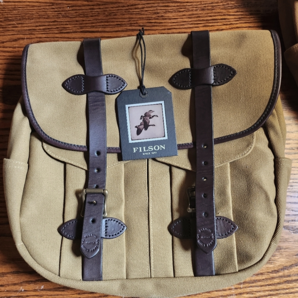 NWT Filson Twill Medium Field Bag